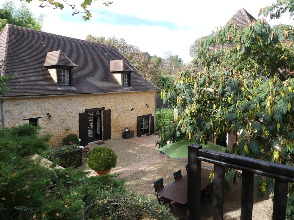 Le Noyer Residence - Property Image 104