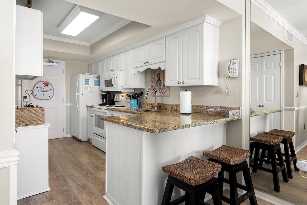 Surfside Shores by Southern Vacation Rentals