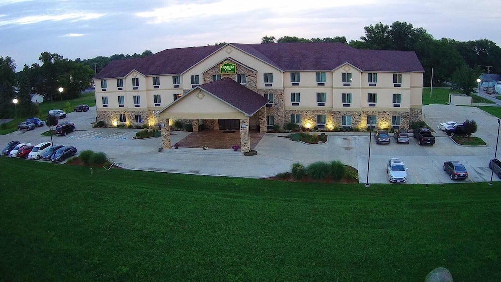 Country View Inn & Suites