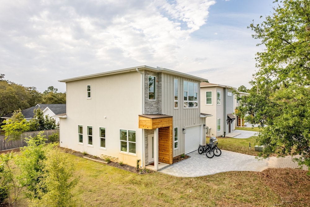 Alora by Avantstay Modern Escape in Sandestin