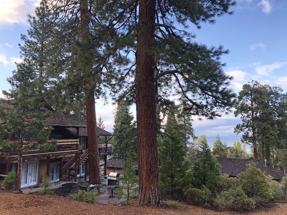 Tahoe Vistana Inn - Property Image 69
