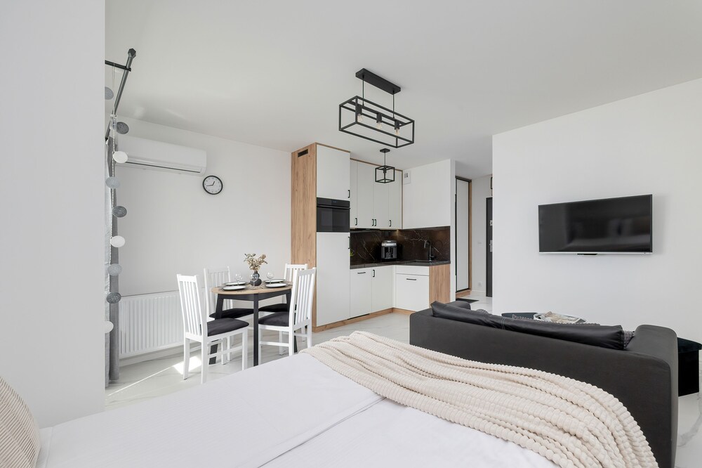 Plac Słowiański Świnoujście by Renters