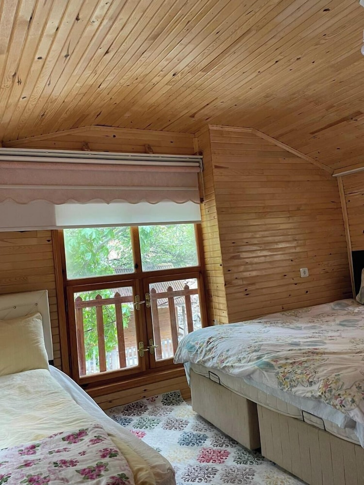 Kapuzbaşı Baştürk Tesisi