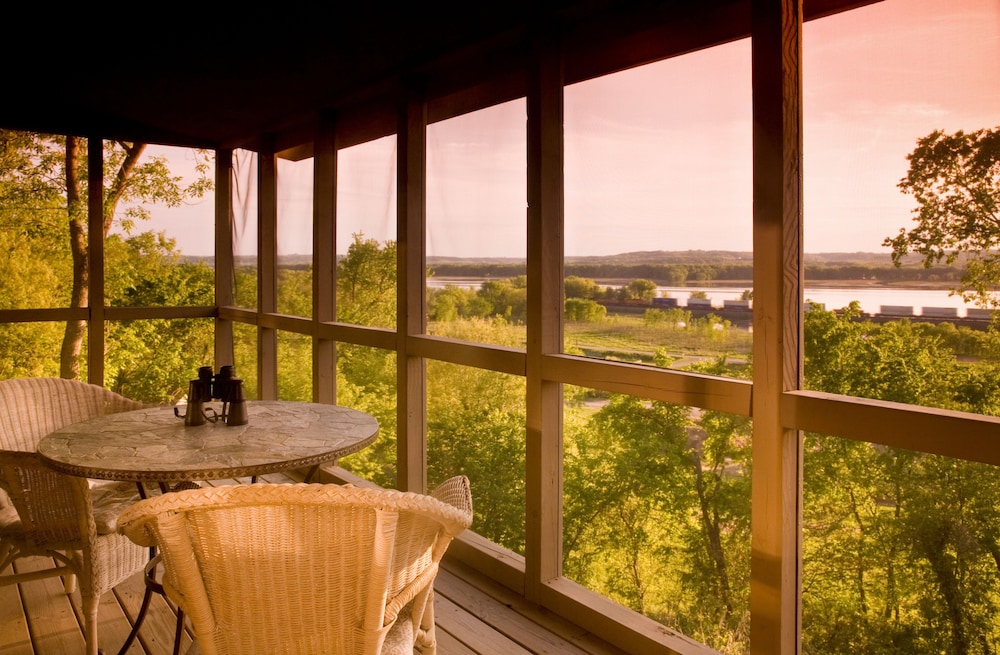 Goldmoor Inn