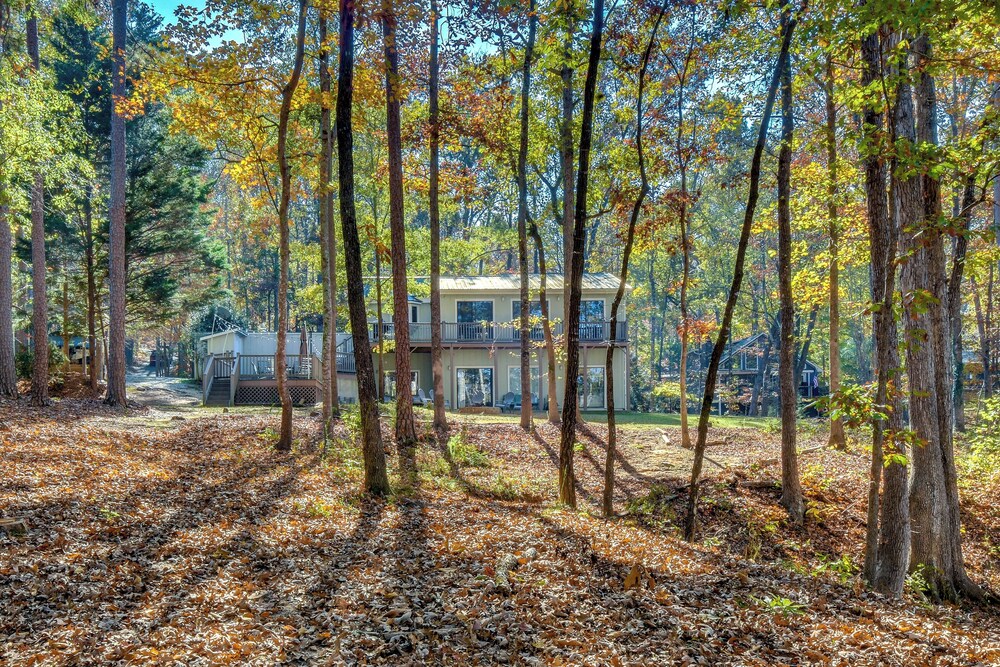 Waterfront Martin Home w/ Fire Pit & Large Deck