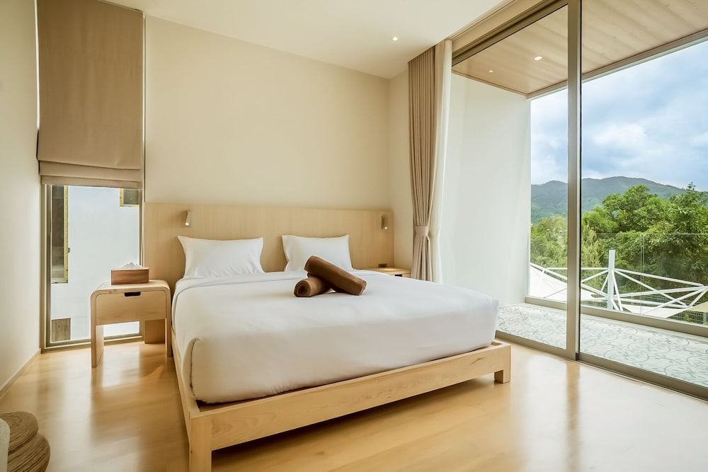 Akal Pool Villa 3BR near Laguna, Bangtao & Beach