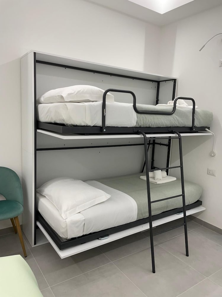 Domus Suites