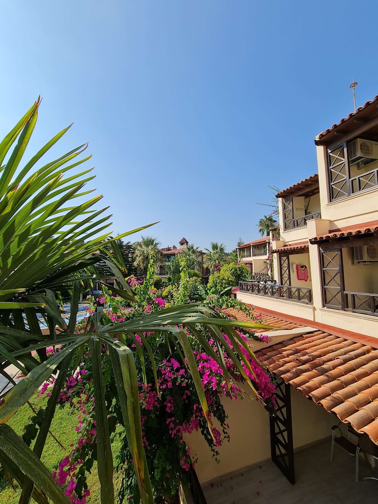 Saphir Hotel & Villas