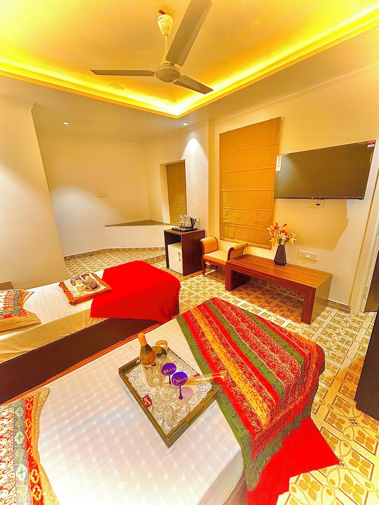 Grand Villa