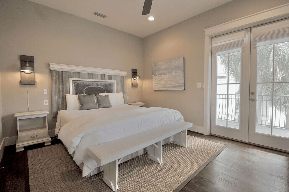 Totally Beachin by Avantstay Sleeps 18 Seacrest Beach