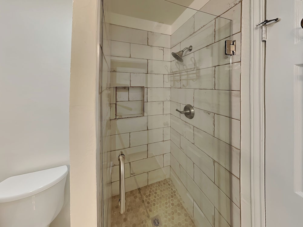 Fantasea Cove by Silver Sands Vacation Rentals