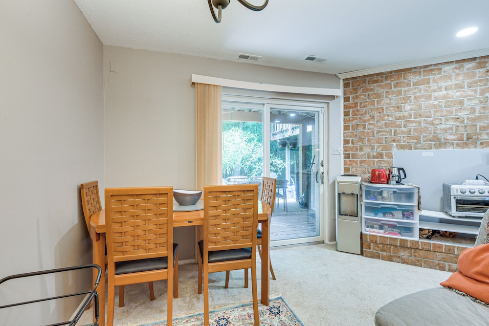 < 25 Mi to Downtown Baltimore & DC: Apt w/ Patio