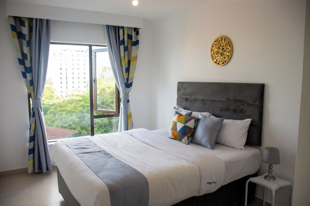 Astoria 1 BR with Gym &Pool In Lavington