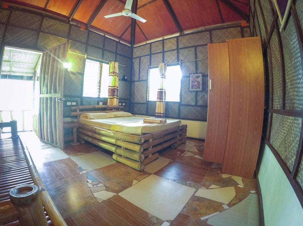 Chelle's Guest House and Backpackers - Hostel