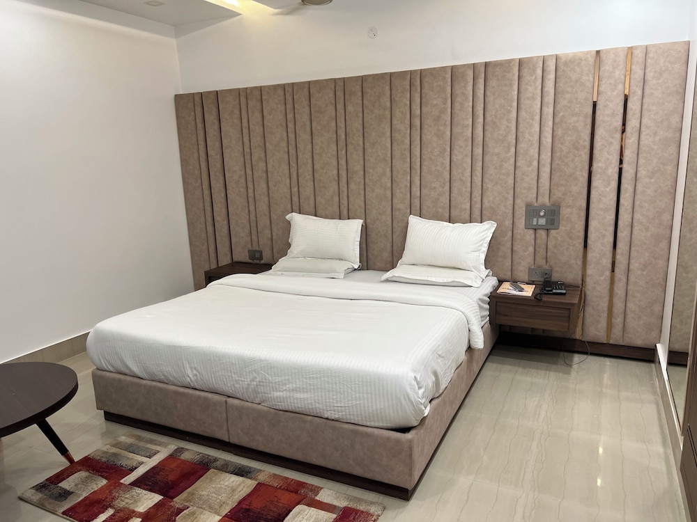 Narang Hotel
