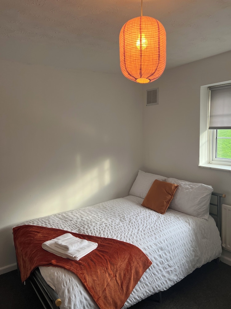 The Coral Guest House Winchester