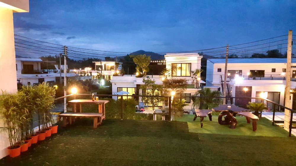 Panbuddee Pool Villa