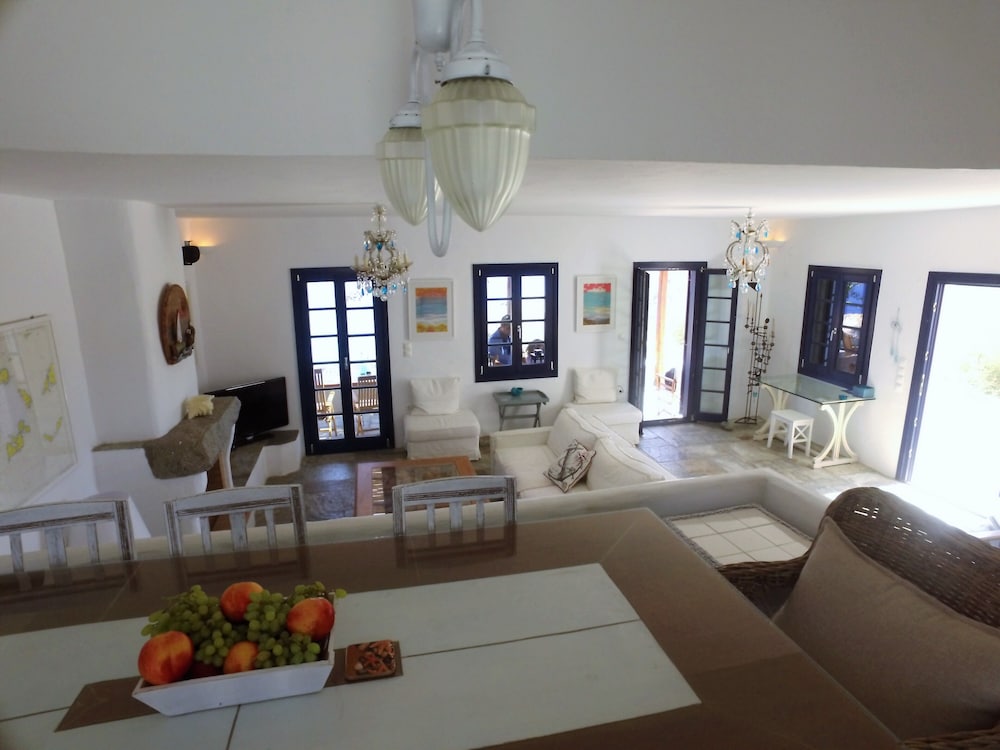 Serifos Houses Aghios Sostis