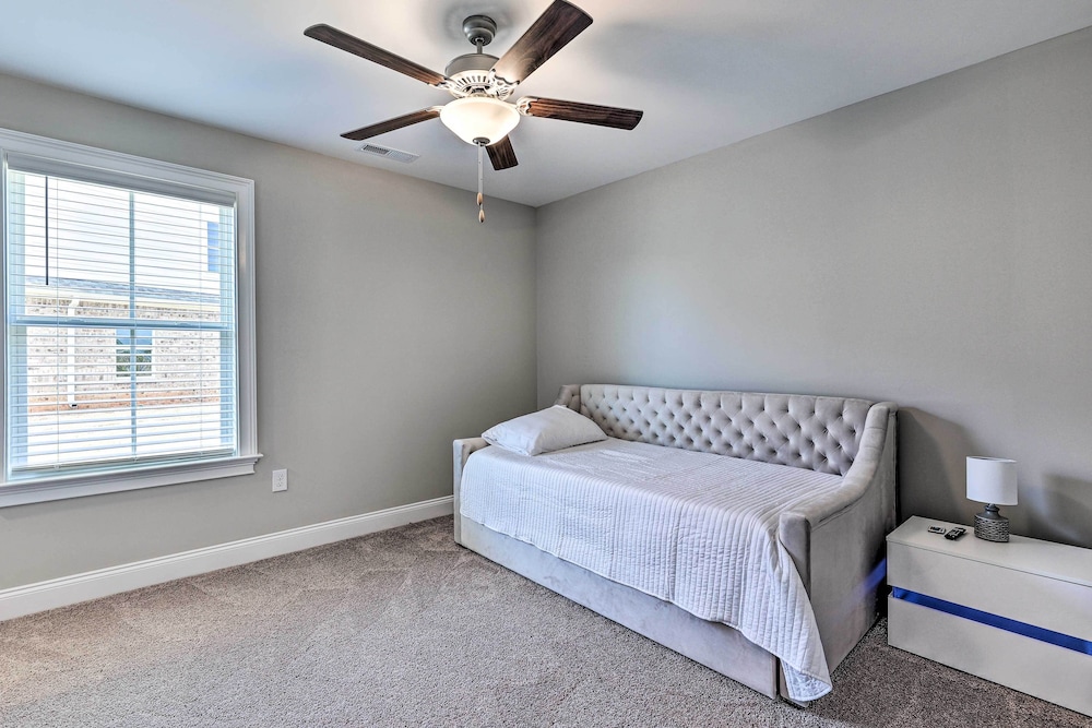 Quiet Family Home 15 Mi to Dtwn Huntsville! - Property Image 25