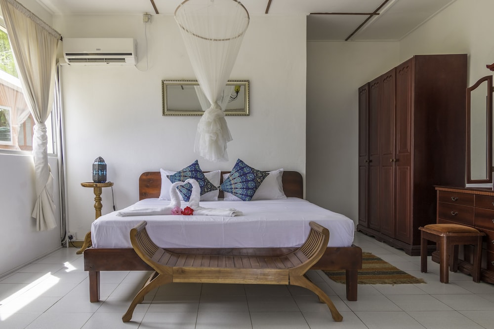 Lemongrass Lodge