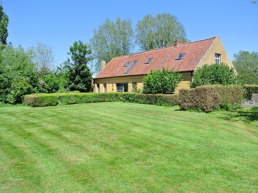 Holiday Home Het Zuidgoed With Garden