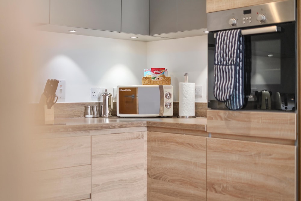 Kennet House Superior Serviced Apartment