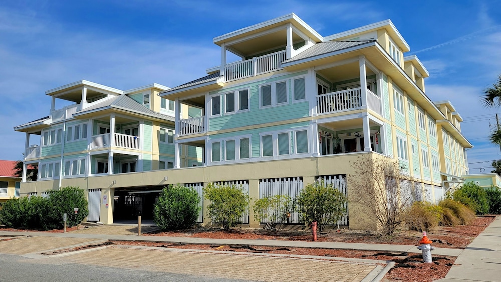 Captains Watch 2 by Tybee Vacation Rentals