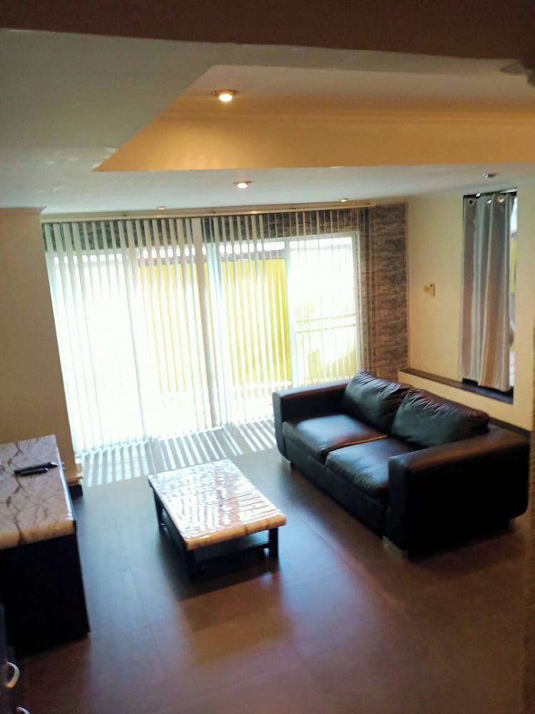 Spacious 65sqm Luxury Loft Studio Type Apartment 101b