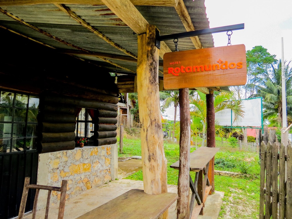 Hotel y cabañas Xanfari