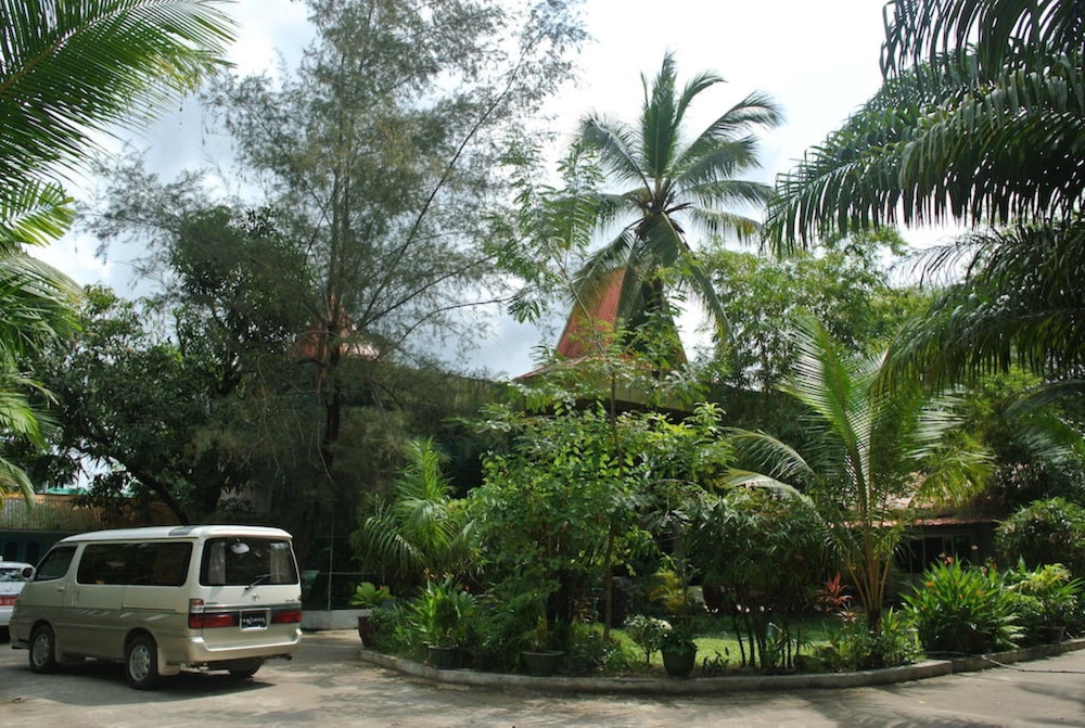 Yaewaddy Motel