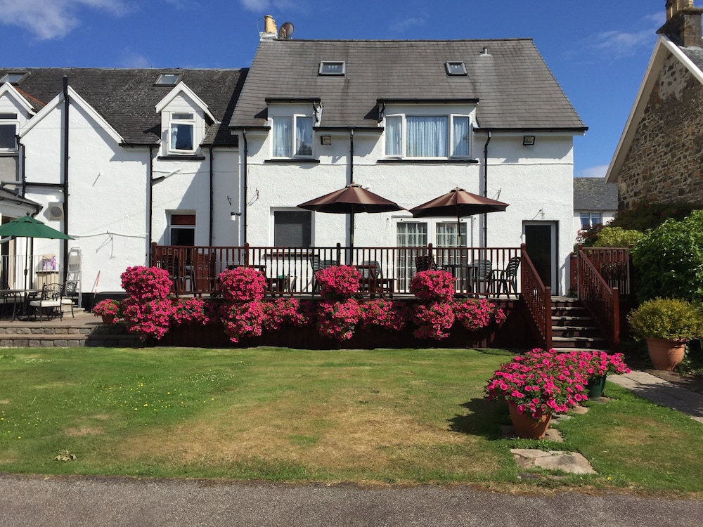 Oban Vacations - Kathmore Guest House - Property Image 2