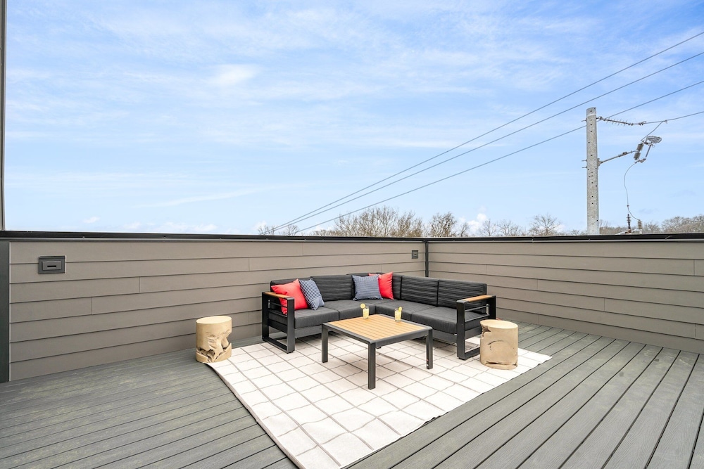 Ballad Blues - Rooftop Patio - Mins to Broadway