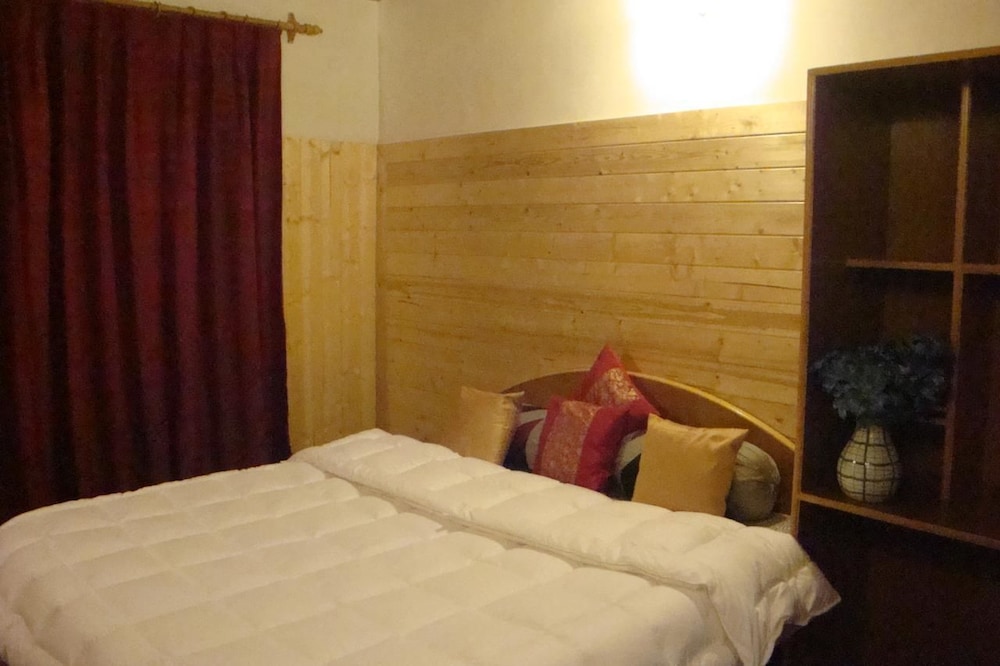 Radhu's Boutique Inn