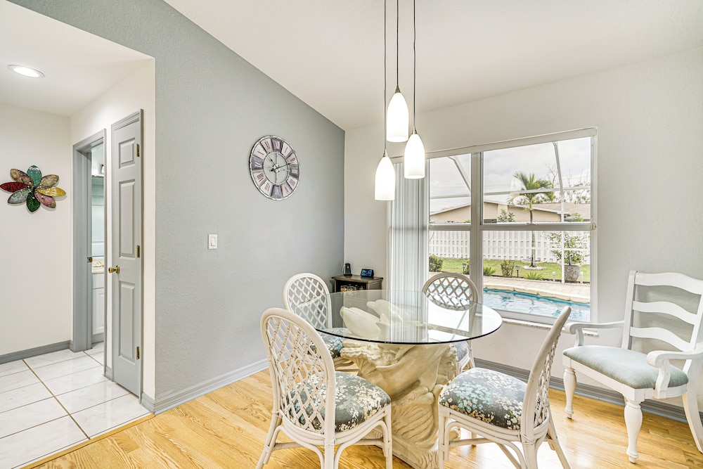 4 Mi to Public Beach: Cape Coral Paradise!