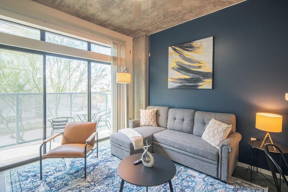 ROVE LIVING/KL - Roosevelt Point