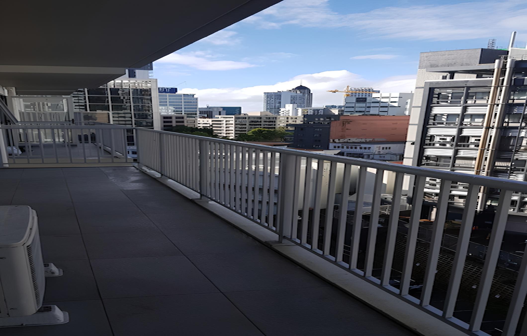 balcony