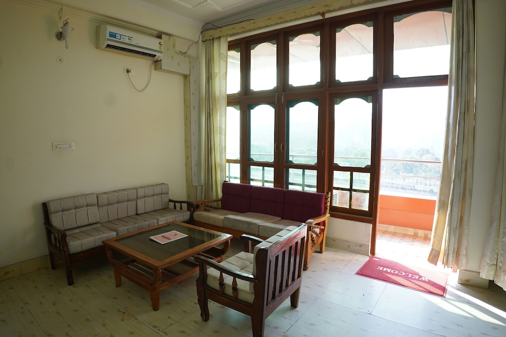 Besillio Grand Hotel and Restaurant