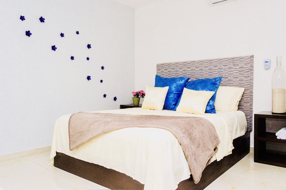 Room in Condo - Superior Studio 40 Aquamarina Suites view 4