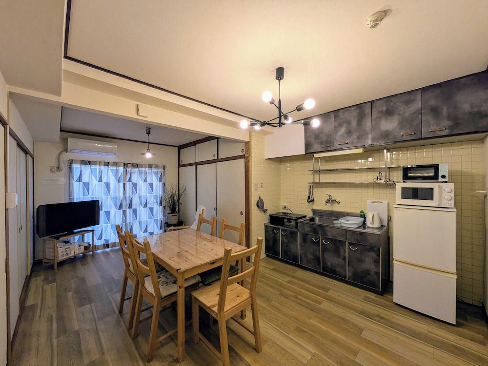 Living CUBE Beppu Station Annex