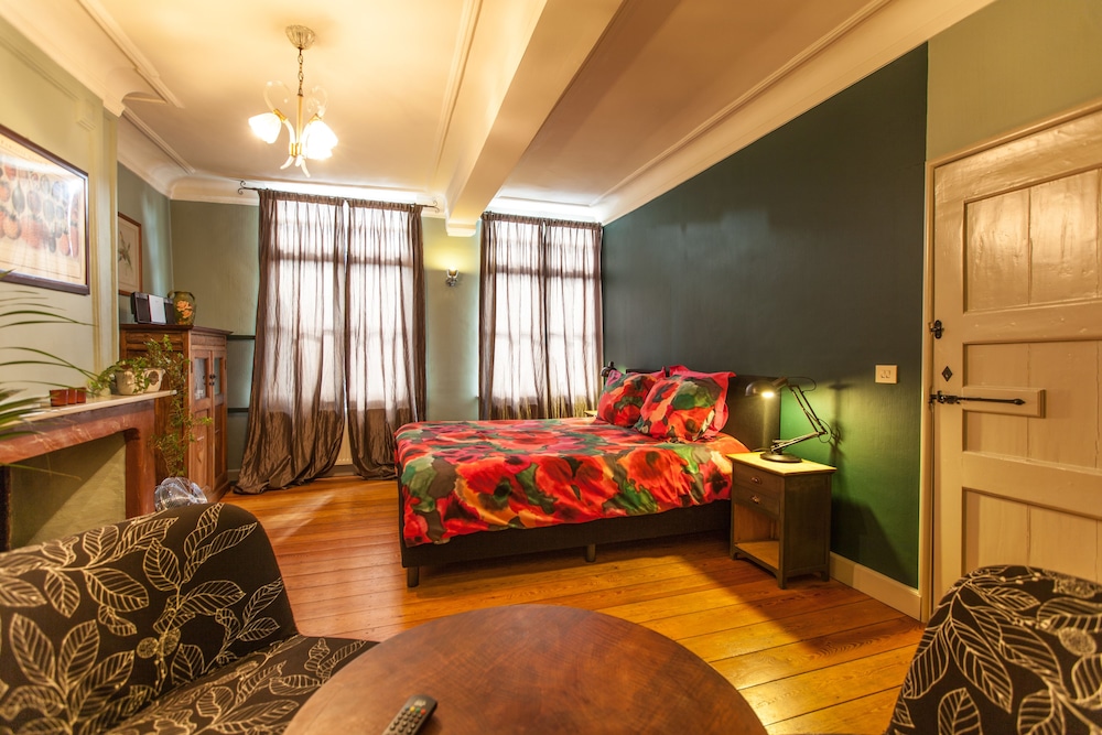 B&B DoOr10