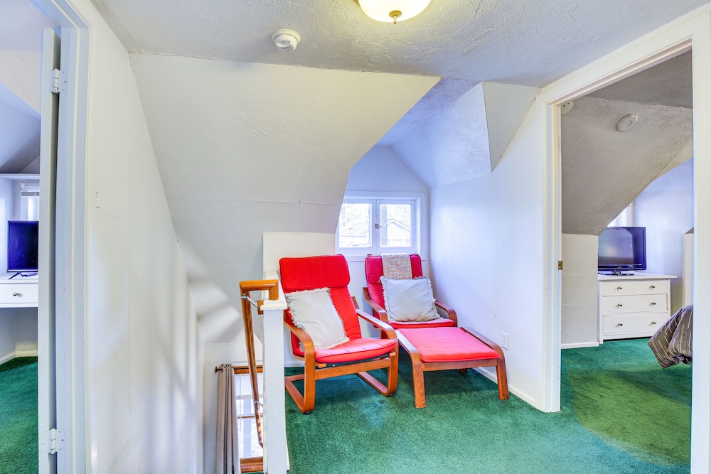 Big Bear Lake Cabin Rental < 2 Mi to Snow Summit! view 4