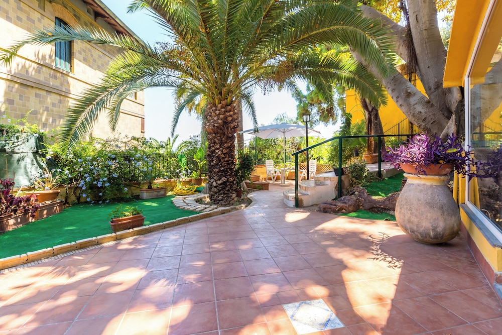 Giardino Margherita by Napoliapartments