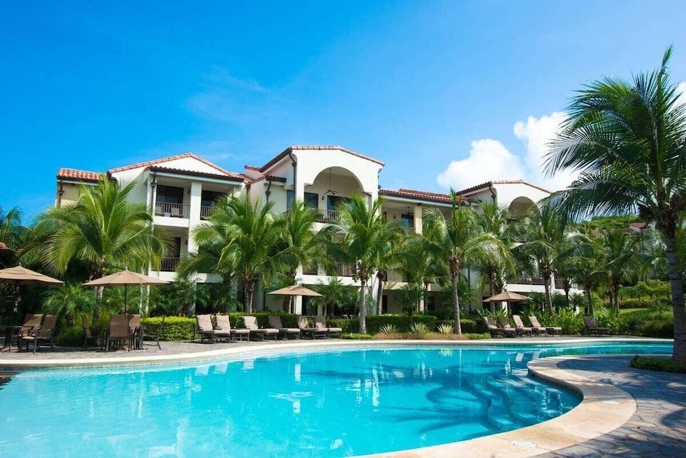 3-BD on 3rd Floor with Great Ocean View