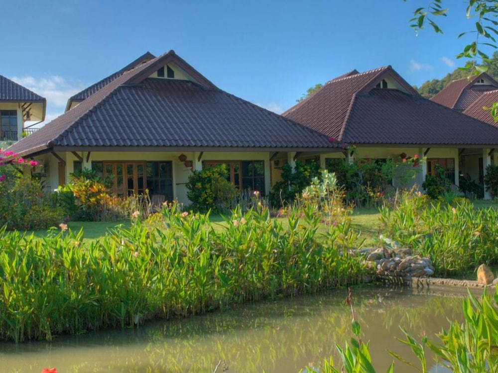 Maekok River Village Resort