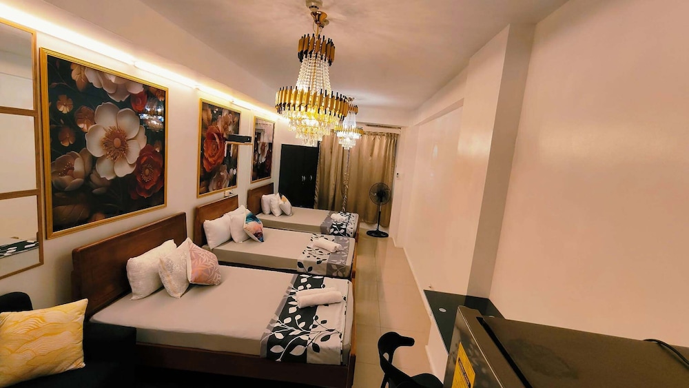 The Royal Bloom Room-1409TowerA
