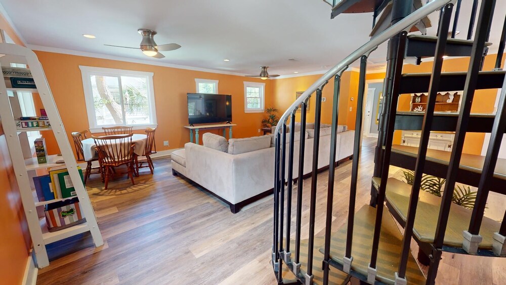 1004 2nd Avenue by Tybee Vacation Rentals