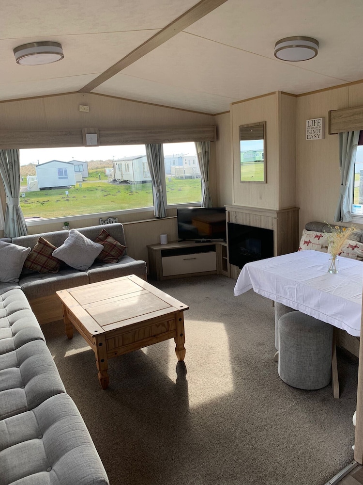 Seaside Retreat - Golspie Cabin