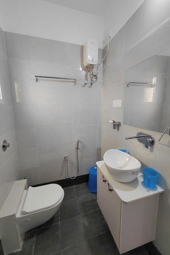 V & U Homestay Sadar