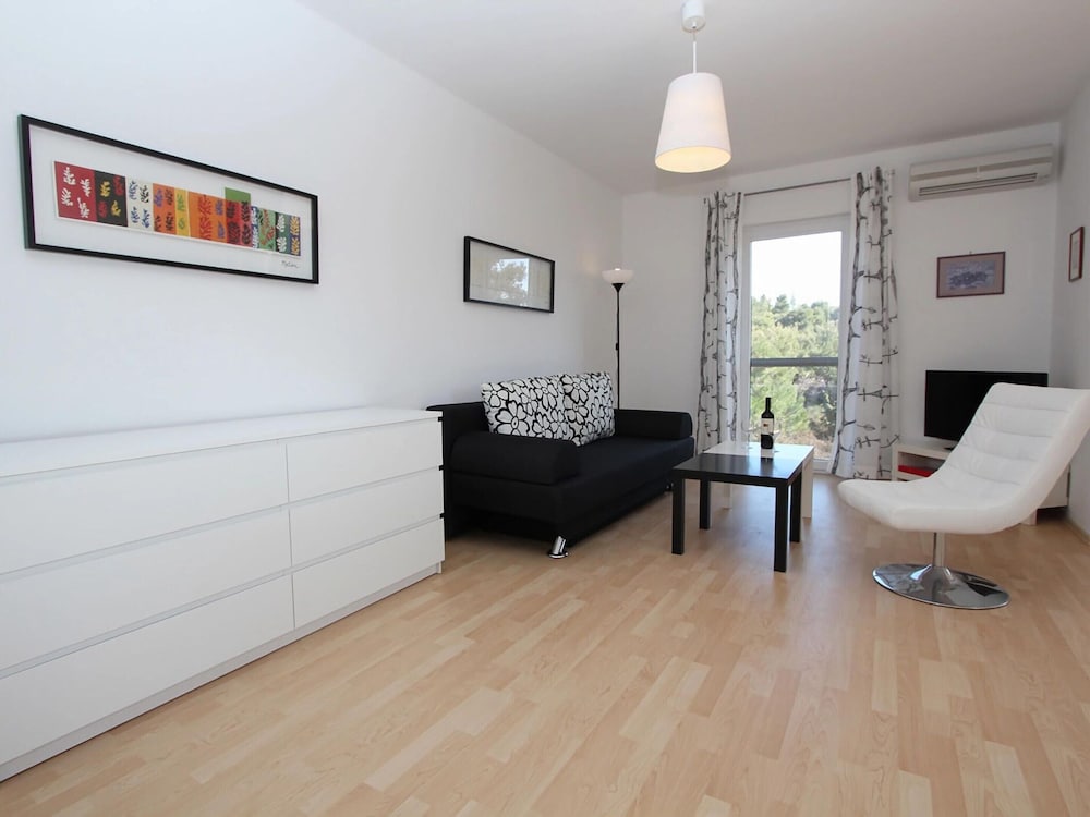 Apartment in Premantura Near Kamenjak Park view 2