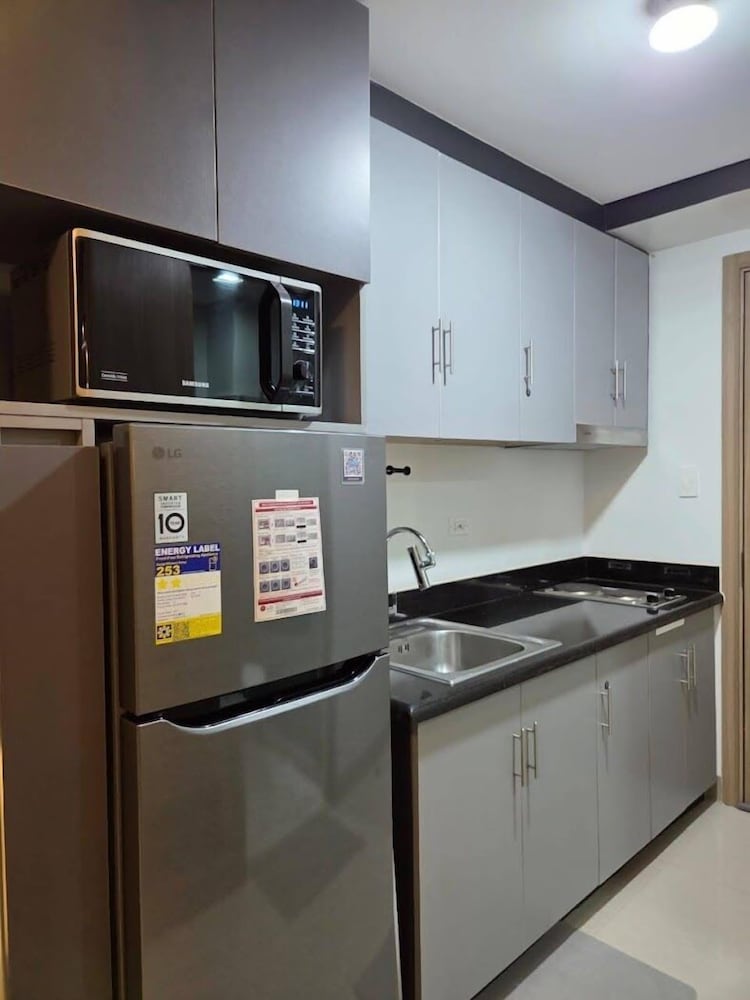 Shore 2 Tower 2 Unit 1569